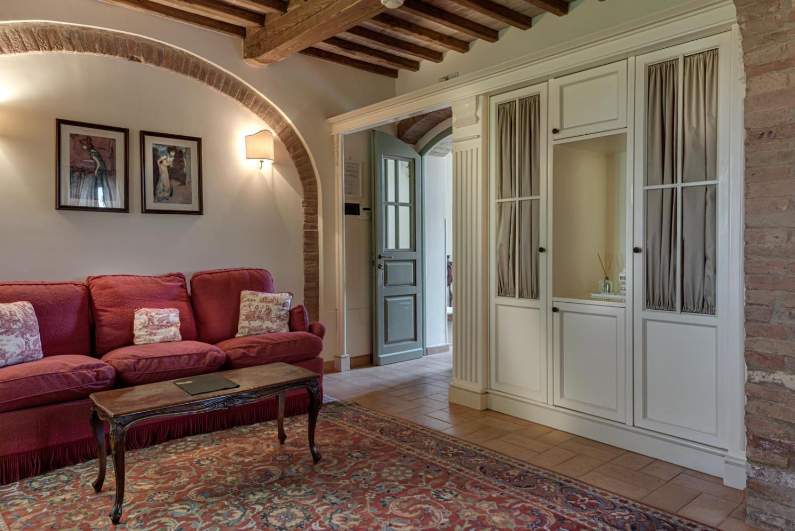 Villa Il Castagno Wine & Resort سيينا المظهر الخارجي الصورة