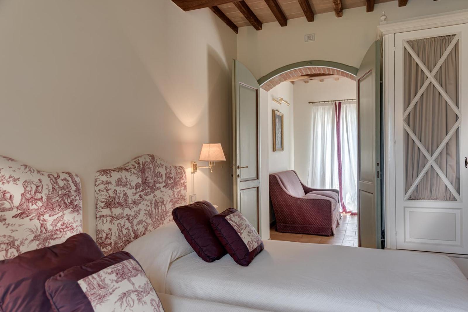 Villa Il Castagno Wine & Resort سيينا المظهر الخارجي الصورة