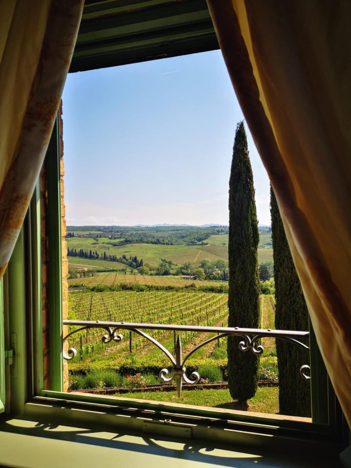 Villa Il Castagno Wine & Resort سيينا المظهر الخارجي الصورة