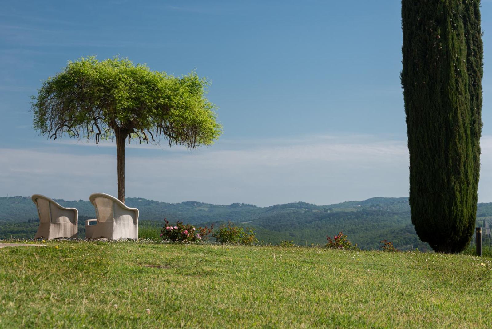 Villa Il Castagno Wine & Resort سيينا المظهر الخارجي الصورة