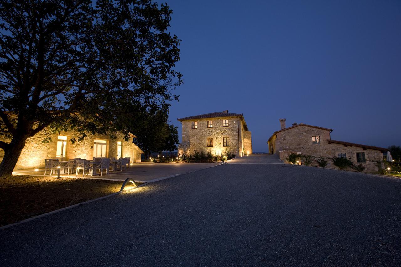 Villa Il Castagno Wine & Resort سيينا المظهر الخارجي الصورة